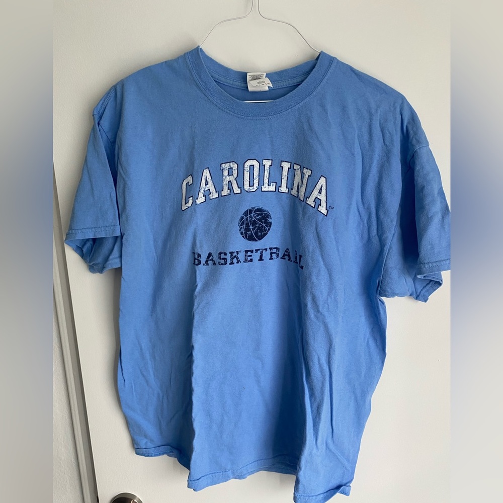 Carolina Basketball T-Shirt
Adult- XL